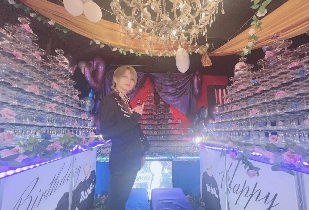 シャンパンタワーっていくらで建てられてるの？有名ホストの豪華シャンパンタワー値段＆デザイン一気紹介！